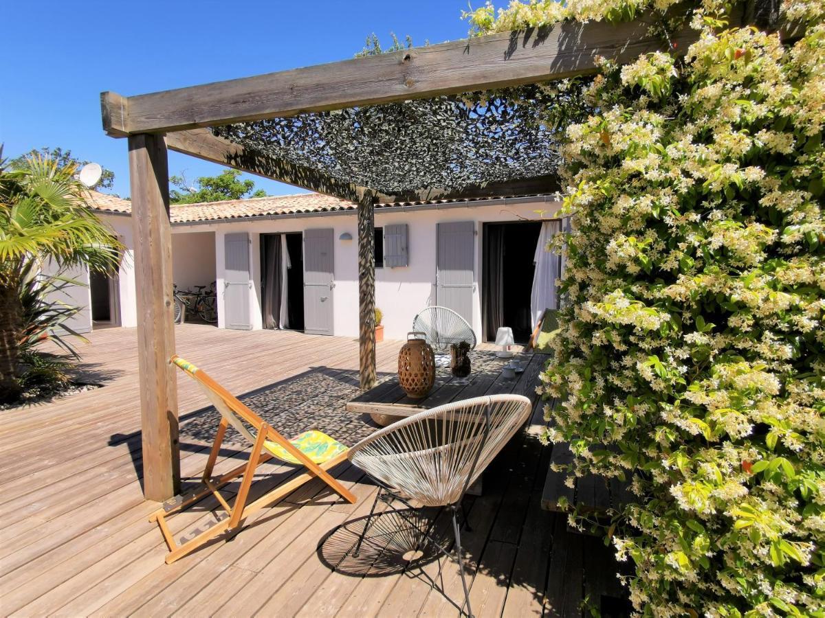 Derriere La Plage : Suite, Patio Et Pergola เลอบัวส์-ปลาจ-อ็อง-เร ภายนอก รูปภาพ